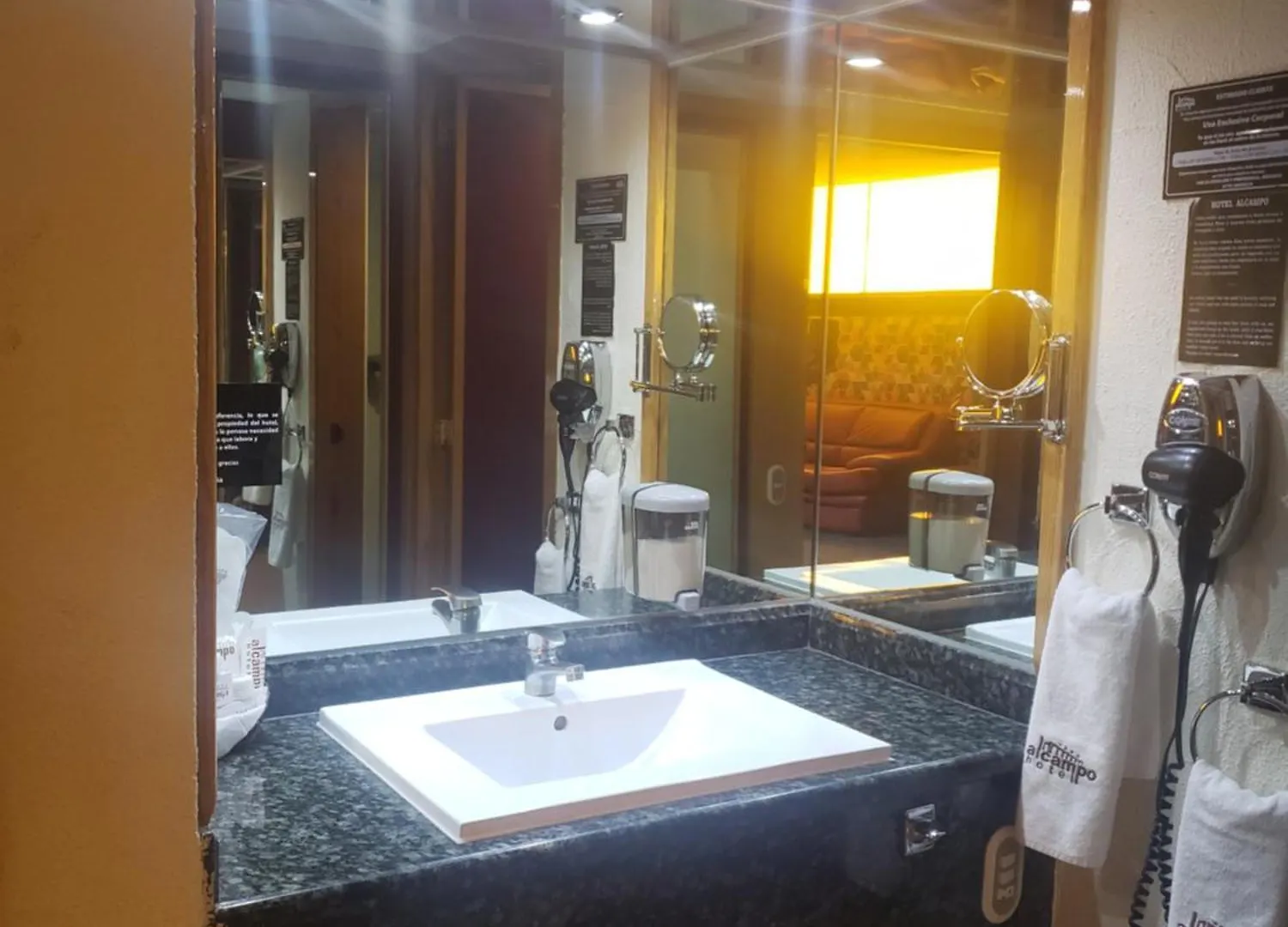 Hotel Alcampo Queretaro